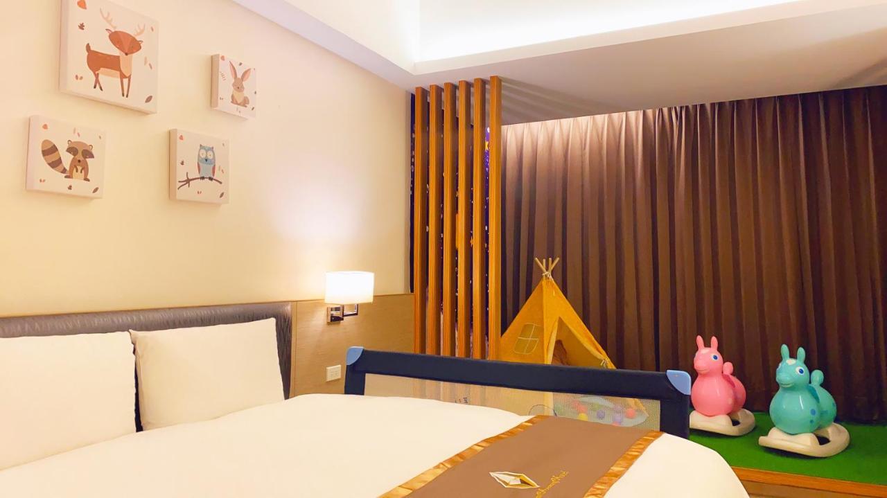 Tsun Huang Hotel Csiaji Kültér fotó
