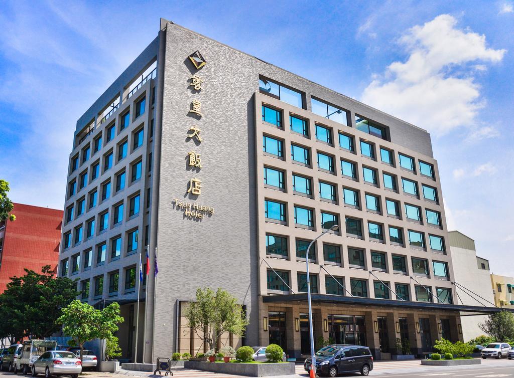 Tsun Huang Hotel Csiaji Kültér fotó