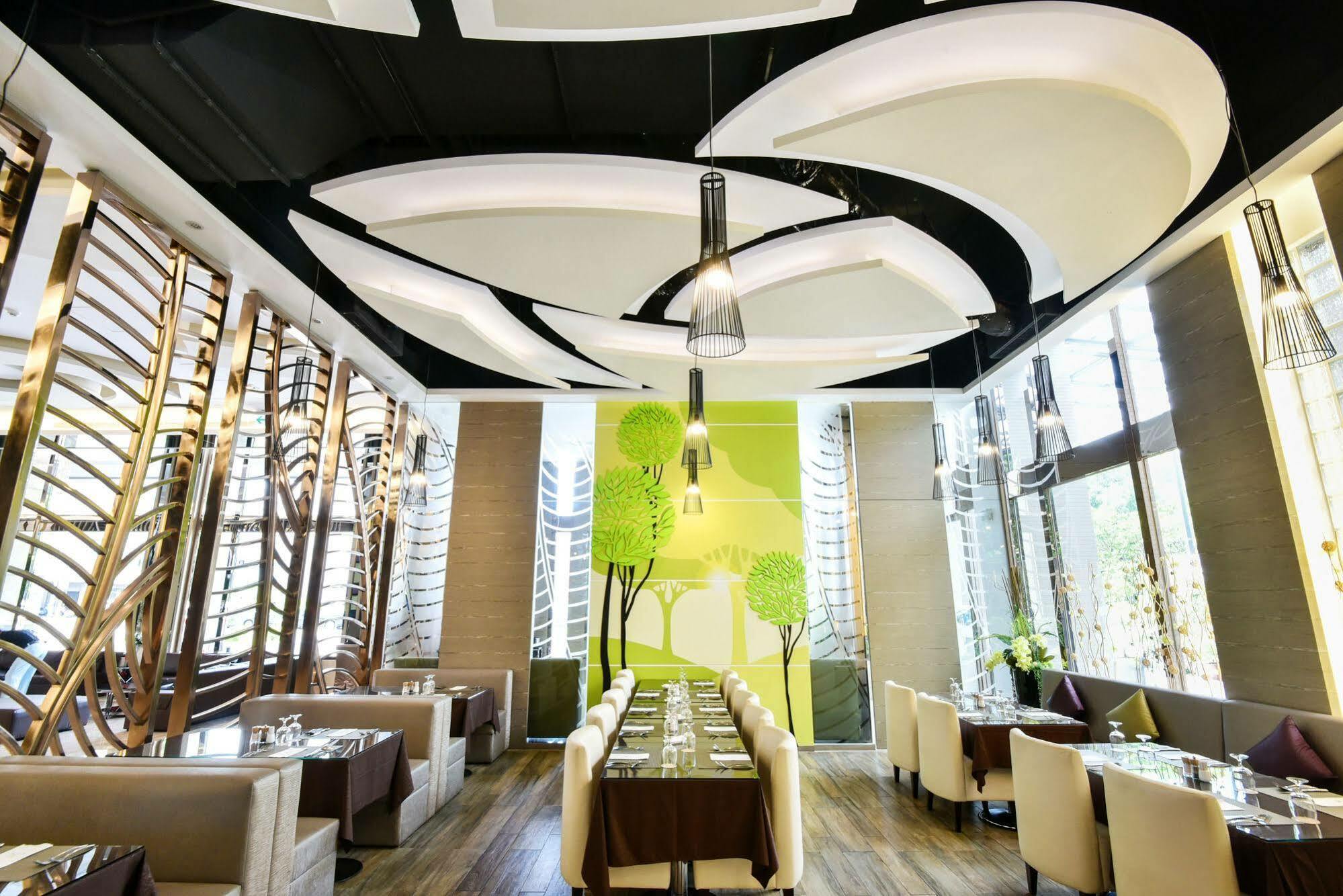 Tsun Huang Hotel Csiaji Kültér fotó