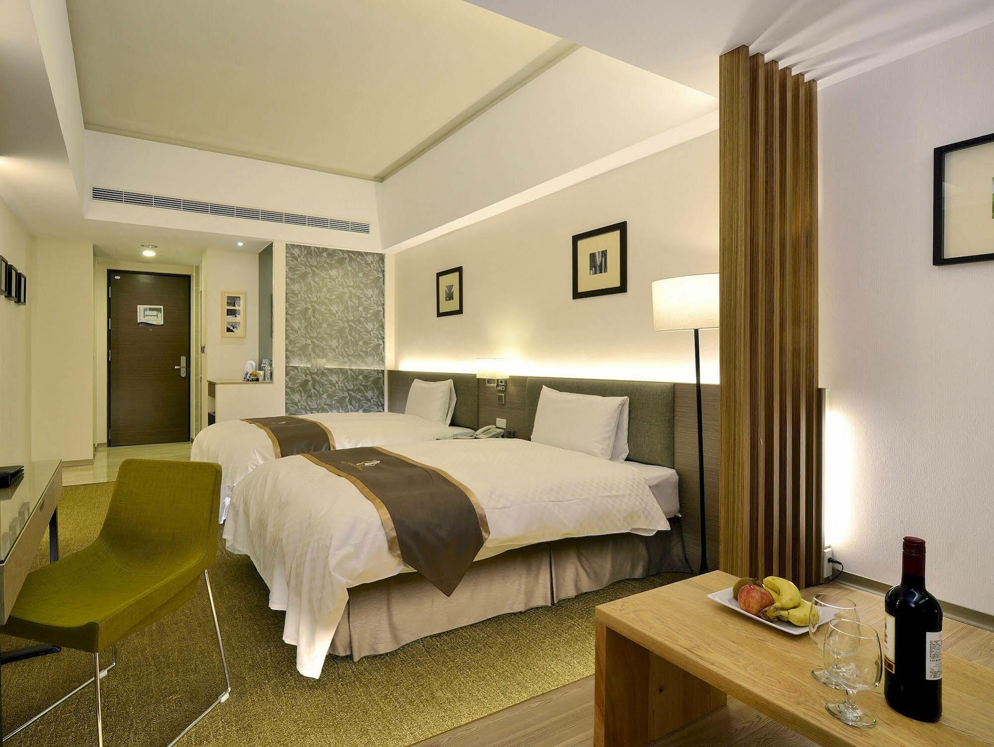 Tsun Huang Hotel Csiaji Kültér fotó