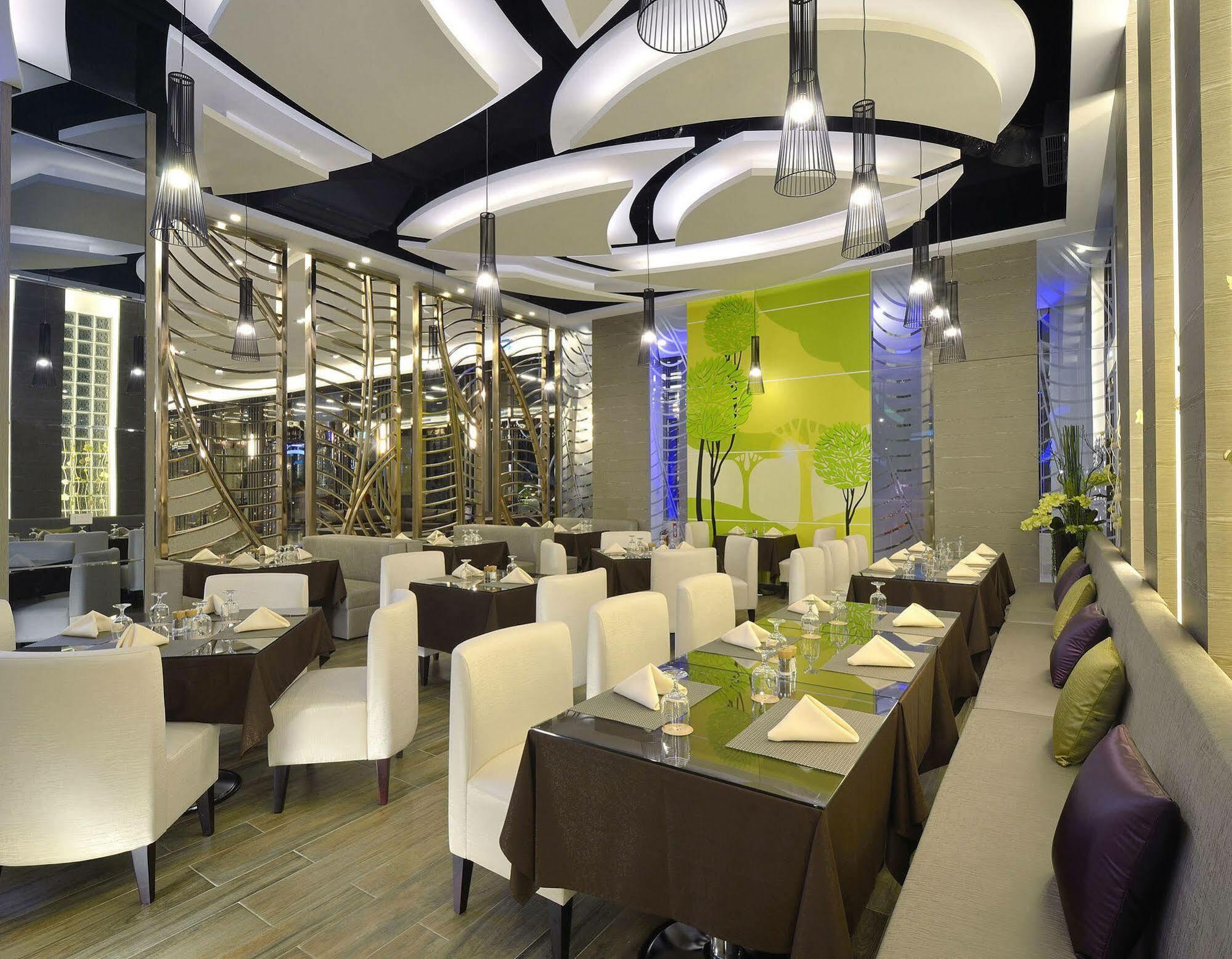 Tsun Huang Hotel Csiaji Kültér fotó